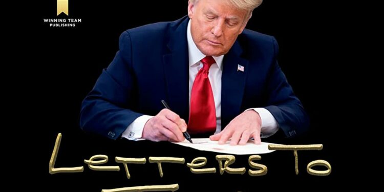 ضم 150 رسالة تلقاها من زعماء سياسيين ومشاهيرترامب يعتزم نشر كتاب ” رسائل إلى ترامب “