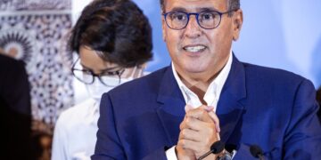 بسبب حديثه بالفرنسية.. رئيس الحكومة المغربية في قلب زوبعة.. ومطالب في البرلمان بإحترام الدستور