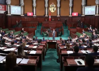 البرلمان التونسي يعقد أولى جلساته ويختار إبراهيم بودربالة رئيساً للبرلمان ونائبيه