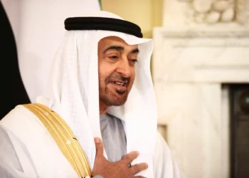 الشيخ محمد بن زايد ينشر صورة عائلية بمناسبة عيد الفطر.. وهذا ما كتبه