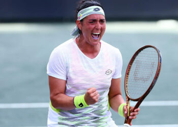 تنس: التونسية أنس جابر تتوج بلقب دورة “شارلستون” الأمريكية