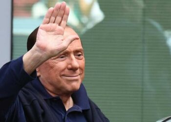 برلوسكوني في العناية المركزة في ميلانو بسبب مشكلة في القلب