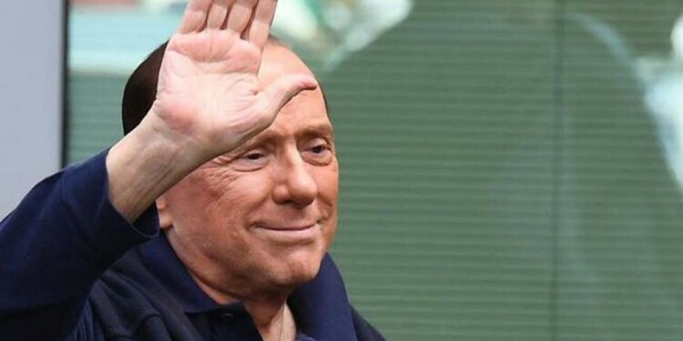 برلوسكوني في العناية المركزة في ميلانو بسبب مشكلة في القلب