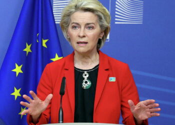 رئيسة المفوضية الأوروبية تدعو إلى مزيد من الدعم العسكري لأوكرانيا في قمة مجموعة السبع