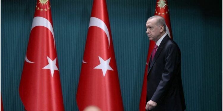 إنتخابات حاسمة في تركيا …