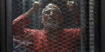 مصر.. إحالة مرشد الإخوان والبلتاجي وحجازي وآخرين إلى المفتي تمهيدًا لإعدامهم لإتّهامهم بـ”أحداث المنصة”
