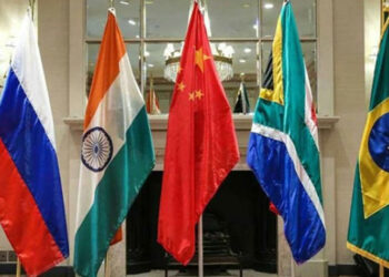 موسكو: دول “بريكس” تسارع في عملية الإنتقال إلى التسويات بالعملات الوطنية