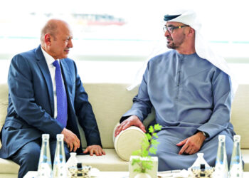 الرئيس الإماراتي يستقبل العليمي ويبحثان العلاقات الثنائية بين البلدين والمستجدات على الساحة اليمنية