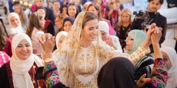 “حنّاء العروس” بضيافة الملكة رانيا وعدّة سهرات وحفلات في العاصمة الأردنية ومضارب بني هاشم إحتفالًا بعُرس وليّ العهد