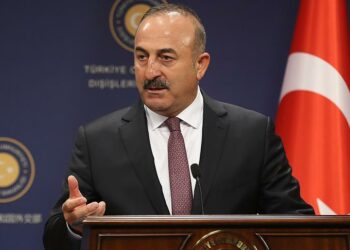 تشاووش أوغلو يبحث مع لافروف الإجتماع الرباعي حول سوريا