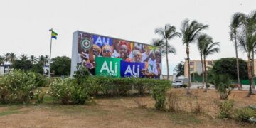 رئيس الغابون الإنتقالي: الرئيس المخلوع “لديه حرية السفر إلى الخارج” إذا رغب في ذلك