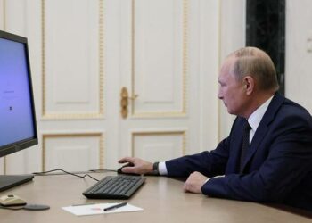 بوتين يصوّت عبر الإنترنت في الإنتخابات المحلية ويدعو الروس إلى المُشاركة