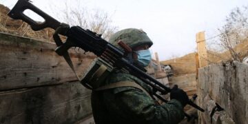 الإنتربول يحذر: الأسلحة المرسلة إلى أوكرانيا قد تجد طريقها إلى وجهات أخرى