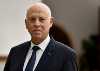 الرئيس قيس سعيد يشدد على قوة تونس ويطالب البنك المركزي بالإلتزام بسياسات الدولة وتحديد مصادر التحويلات الخارجية لتونس