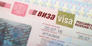 روسيا تدرس إلغاء التأشيرات السياحية لـ4 دول عربية