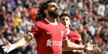 ليفربول رفض عرضاً من الإتحاد السعودي لضمّ صلاح