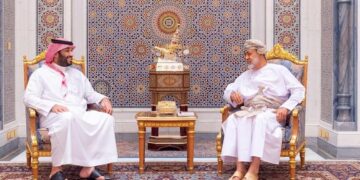 خلال زيارة خاصة بدأها إلى مسقط .. ولي العهد السعودي وسلطان عمان يؤكدان المضي لتعزيز العلاقات