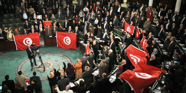 البرلمان التونسي يبحث مقترح “تجريم التطبيع مع إسرائيل”