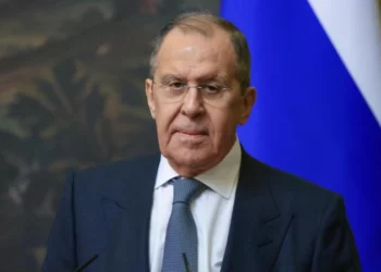 لافروف: روسيا والجامعة العربية ستعملان على “وقف إراقة الدماء” في إسرائيل وغزة وموسكو تدعو لمحادثات بشأن حل الدولتين لإنهاء الصراع.. وأبو الغيط: نرفض العنف من الجانبين