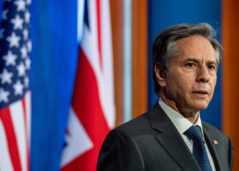 بلينكن: واشنطن والغرب يدرسون الأسس القانونية الممكنة لنقل الأصول الروسية المجمدة لكييف