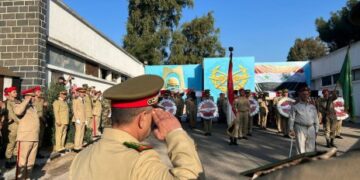 بعد تفجير “حمص” الدامي.. الرئاسة السورية: كل قطرة دم سقطت ستزيدنا قوةً ومخطط إضعاف الدولة سيفشل.. إرتفاع أعداد القتلى وتشييع بعض الجثامين والجيش السوري يشن ضربات قاسية على مواقع الحزب التركستاني