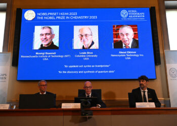 نوبل الكيمياء لثلاثة علماء أحدهم تونسي الأصل عن بحوثهم بشأن الجسيمات النانوية