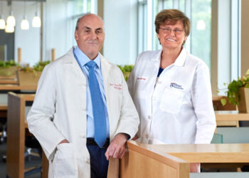 عالمان من المجر وأمريكا يفوزان بجائزة نوبل في الطب لعام 2023