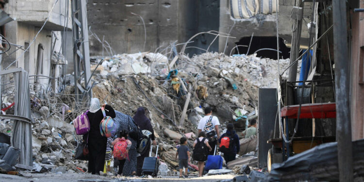 ردود أفعال عربية ودولية بعد إقتحام القوات الإسرائيلية مستشفى الشفاء في غزة.. إدانات لصمت مجلس الأمن إزاء “الهمجية” و”الإنتهاكات الصارخة” للقانون الدولي والإنساني