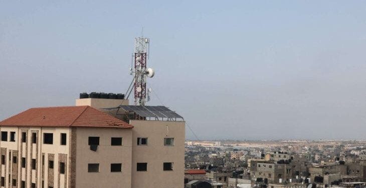 فلسطين تناشد مصر تشغيل شبكات الاتصال القريبة من غزة