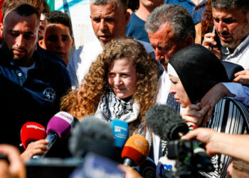 عهد التميمي ضمن القائمة.. إسرائيل توافق على إضافة 50 أسيرة فلسطينية لصفقة التبادل وتجهيزات لإطلاق الدفعة الخامسة