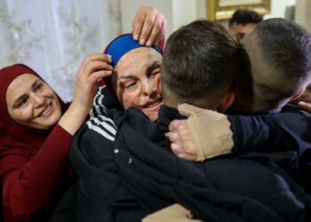 سجنها الإحتلال الصهيوني ومنع عنها العلاج.. الأسيرة المحررة إسراء جعايبص : نخجل أن نفرح وفلسطين كلها جريحة