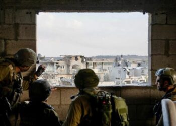 “القسام”: فقدنا الإتصال بمكلفين بحماية أسرى إسرائيليين وأوقعنا قوة لجنود الإحتلال قتلى وجرحى بعد إستهدافهم بعبوة مضادة للأفراد وتدمير 17 آلية