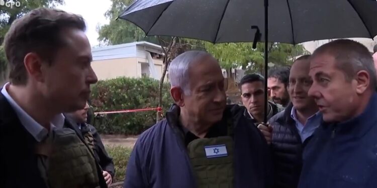 نتنياهو وماسك يقومان بجولة في مستوطنات غلاف غزة