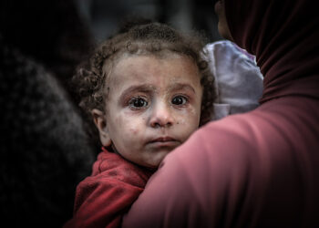 الغارديان: حرب غزة الأكثر فتكا بالأطفال والأسوأ قادم