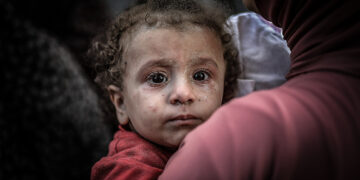 الغارديان: حرب غزة الأكثر فتكا بالأطفال والأسوأ قادم