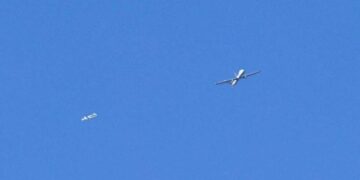 طائرات مراقبة بريطانية في سماء غزة.. لغز “مهمة غامضة” ترفع التكهنات وسط “المجتمع الإستخباراتي”: كشف يتجاوز”أماكن الرهائن” ووظيفة مبرمجة مع”البنتاغون” والإطار يشمل المقاومة