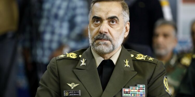 طهران تحذر واشنطن من تشكيل تحالف دولي في البحر الأحمر لمواجهة هجمات جماعة “انصار الله” في اليمن