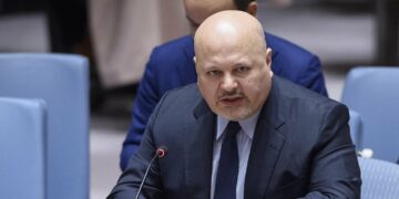 مدعي عام الجنائية الدولية يتعهّد بتكثيف التحقيقات بشأن جرائم الحرب بغزة ويتمكن من التحدّث إلى الضحايا من طرفي النزاع