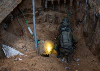 خبير بيئي: إغراق أنفاق بمياه البحر يجعل غزة غير قابلة للعيش 100 عام