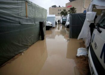 بلدية غزة تحذر من غرق مناطق شمال المدينة بمياه الصرف الصحي