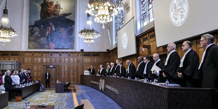 محكمة العدل الدولية تعلن الجمعة قرارها بشأن اتهام إسرائيل بإرتكاب إبادة في غزة واحتمال أن تأمر الإحتلال بوقف حملته العسكرية في القطاع.. والخطوة ستزيد الضغط السياسي على الكيان الصهيوني