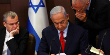 لأول مرة في تاريخها.. إسرائيل تمثل أمام محكمة العدل الدولية.. إشادة كبيرة ببراعة جنوب إفريقيا في اختيار المحكمة.. ما الذي يمكن أن تخسره إسرائيل من هذا الإجراء؟ وما المطلوب من المسؤولين الفلسطينيين أن يفعلوه؟