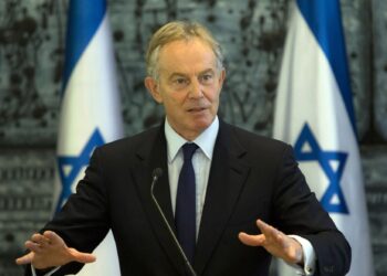 إقامة 3 سنوات لعائلات من غزة.. توني بلير بدأ بتفحص “تسويق” ما سمي بـ”الإجراء الكندي”