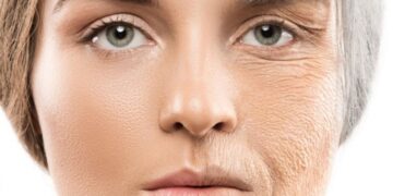 كيف تحمي بشرتك من شيخوخة مبكرة .. عادات داخلية وخارجية