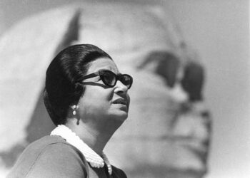 اتهامات ببيع حقوق أم كلثوم إلى إسرائيل .. توتر بين حفيدة السوبر ستار وشركة “صوت الفن”