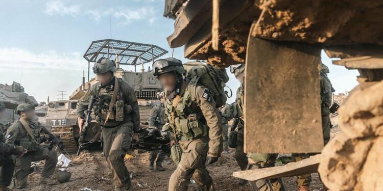 يديعوت أحرونوت: أكثر من 12500 جندي سيُعترف بهم معاقون بعد الحرب على غزة