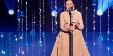 هل محتاجة الفنانة المصرية “نجاة الصغيرة ” للتكريم .. وهل ربحت أم خسرت بعد ظهورها المفاجأ في حفل جوائز Joy Awards بالرياض ؟؟؟