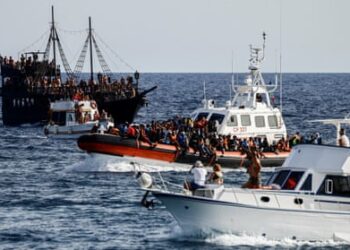 النواب الإيطاليون يتبنون اتفاق روما وتيرانا بشأن المهاجرين