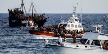 النواب الإيطاليون يتبنون اتفاق روما وتيرانا بشأن المهاجرين