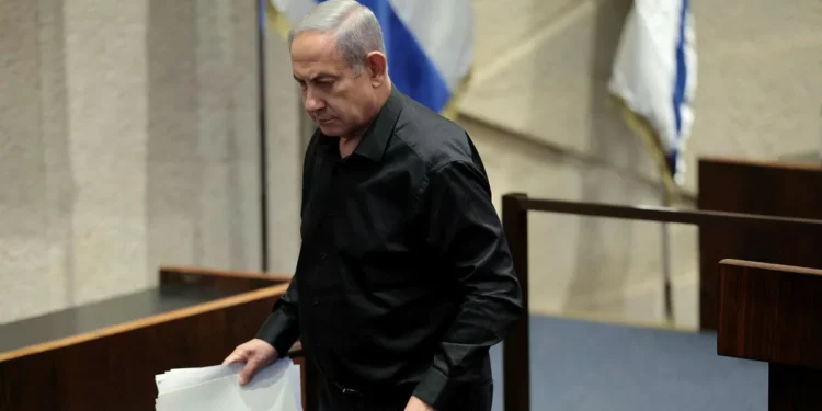 “إيكونومست”: نتنياهو يفسد الحرب.. يجب أن يرحل !!